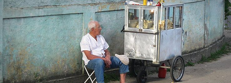 Cuidado com a ganância e o amor ao dinheiro