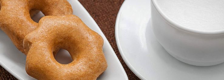 Um copo de leite e biscoitos | Histórias para reflexão